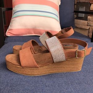 Black Rivet brown suede rhinestone sandals NEW